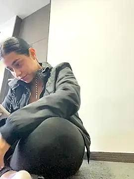 AlannaEvons online show from 10-07-25, 09:49