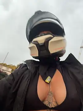 AlannaEvons online show from 04-13-26, 10:58