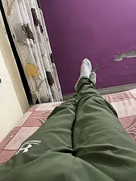 Snapshot of LOVE4GIRL chatting on 01-11-26, 04:47 LOVE4GIRL online show from 01-11-26, 04:47