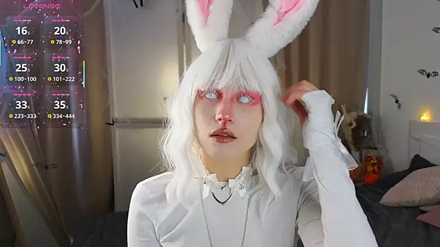 Moonlight1Sonata1 online show from 10-24-25, 09:08