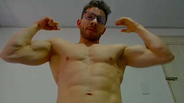 Snapshot of Rocky_Muscle chatting on 07-21-26, 04:52 Rocky Muscle online show from 07-21-26, 04:52