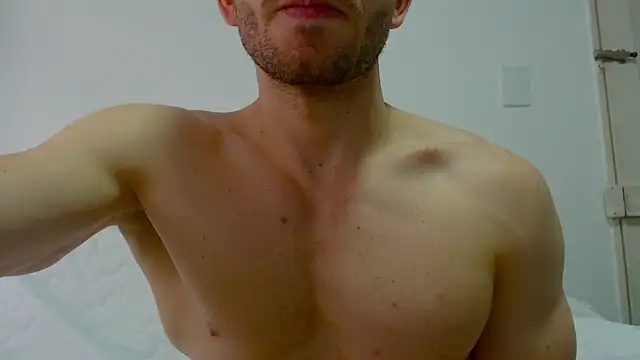Snapshot of Rocky_Muscle chatting on 07-11-26, 03:12 Rocky Muscle online show from 07-11-26, 03:12