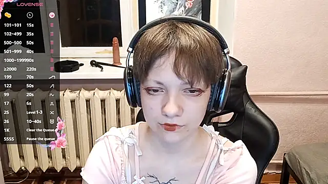 ChaeTrier online show from 10-19-25, 04:10