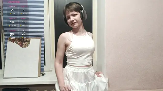 ChaeTrier online show from 09-24-25, 04:13