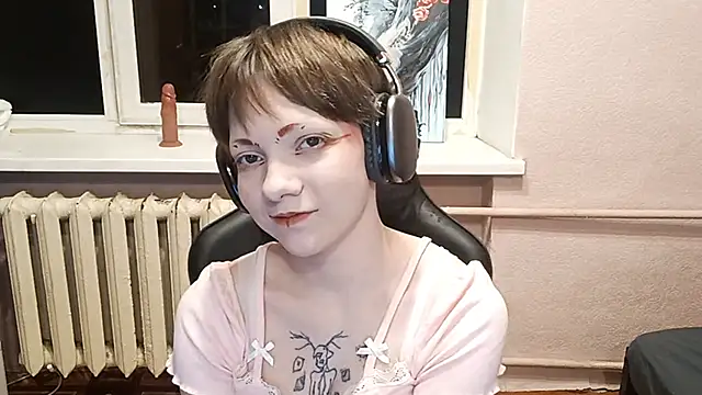 ChaeTrier online show from 10-23-25, 04:05