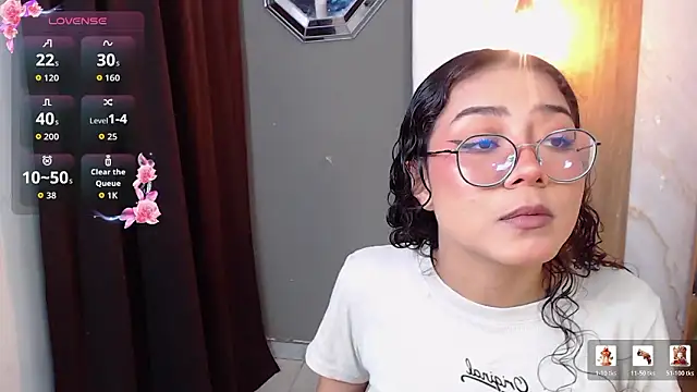 Snapshot of honeymoon_12 chatting on 03-04-26, 07:05 honeymoon 12 online show from 03-04-26, 07:05