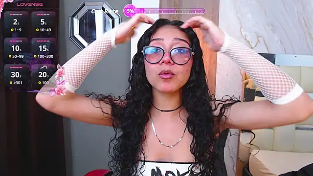 Snapshot of honeymoon_12 chatting on 05-04-26, 06:49 honeymoon 12 online show from 05-04-26, 06:49
