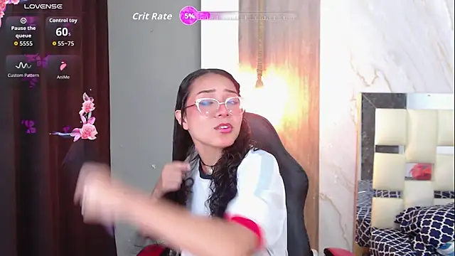 Snapshot of honeymoon_12 chatting on 06-30-26, 04:23 honeymoon 12 online show from 06-30-26, 04:23