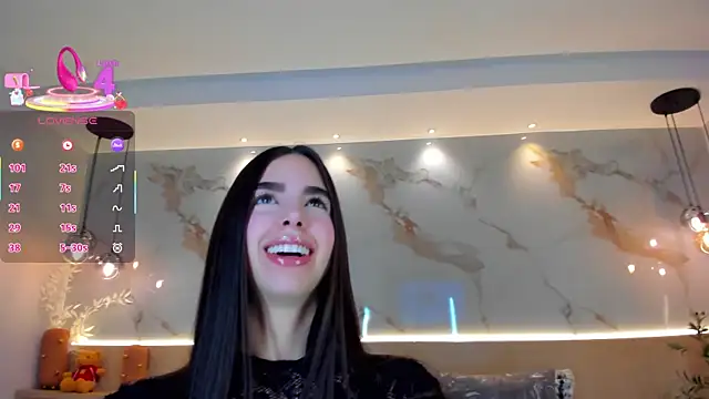 Snapshot of SolAvelar chatting on 03-03-26, 01:23 SolAvelar online show from 03-03-26, 01:23