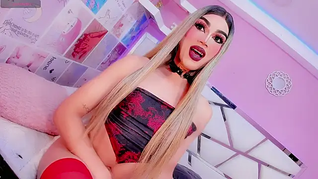 Miacuteee online show from 10-31-25, 08:38