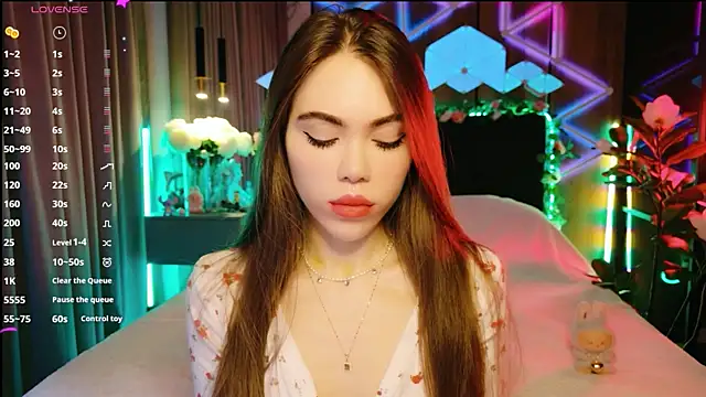 MimiFors online show from 10-06-25, 04:19