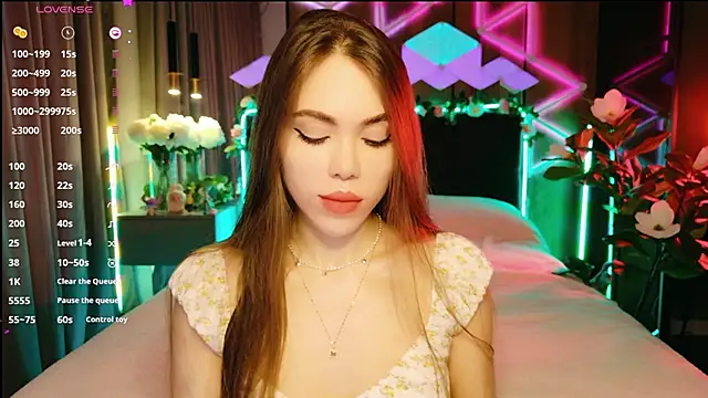 MimiFors online show from 09-10-25, 04:39