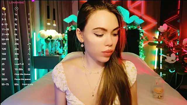 MimiFors online show from 09-20-25, 03:39