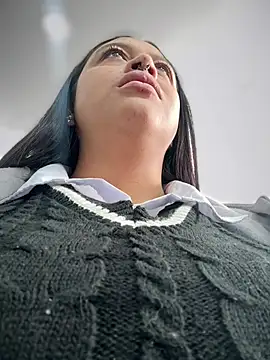 -Mia1 online show from 04-14-26, 12:10