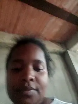 Snapshot of isabella_brown1 chatting on 03-30-26, 05:25 isabella brown1 online show from 03-30-26, 05:25