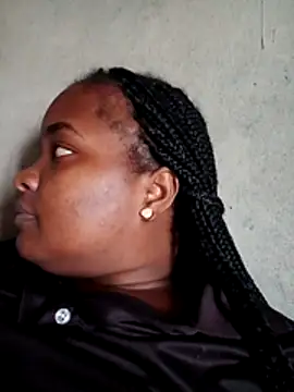 isabella brown1 online show from 02-15-26, 08:08