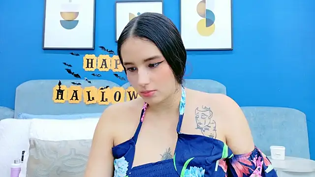 Ashley Evans22 online show from 10-24-25, 07:57