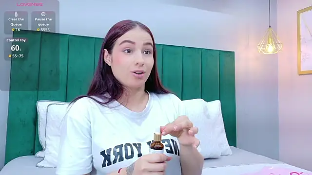 Ashley Evans22 online show from 04-06-26, 08:21