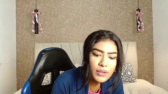 Snapshot of babilett chatting on 10-19-25, 11:35 babilett online show from 10-19-25, 11:35