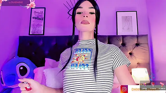 Amira Ember online show from 07-24-26, 08:49