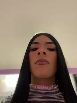 Amira Ember online show from 07-12-26, 01:45