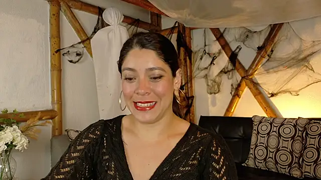 sofiia diaz0805 online show from 10-29-25, 11:36