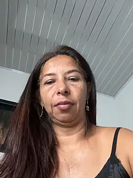 Snapshot of maleja23 chatting on 11-06-25, 11:36 maleja23 online show from 11-06-25, 11:36