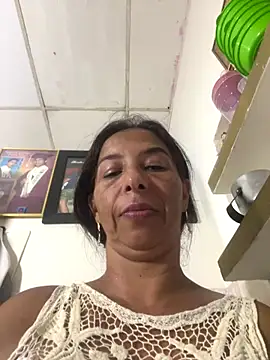 Snapshot of maleja23 chatting on 10-27-25, 12:33 maleja23 online show from 10-27-25, 12:33