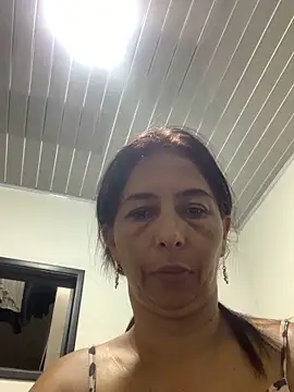 Snapshot of maleja23 chatting on 10-29-25, 03:00 maleja23 online show from 10-29-25, 03:00