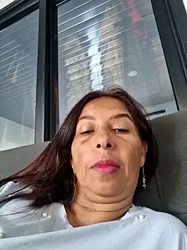 maleja23 online show from 10-22-25, 01:43