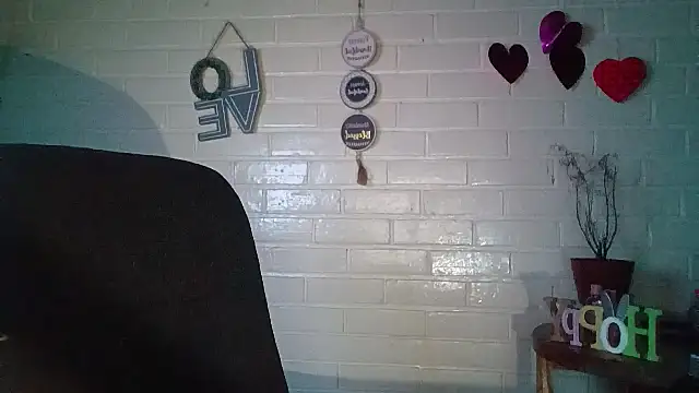 MiiaVelasquez online show from 04-06-26, 04:30