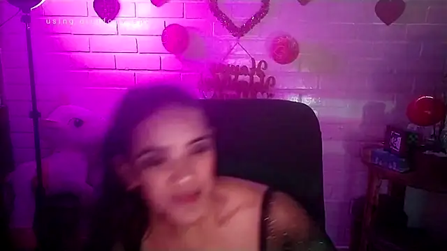 Snapshot of MiiaVelasquez chatting on 02-06-26, 04:52 MiiaVelasquez online show from 02-06-26, 04:52