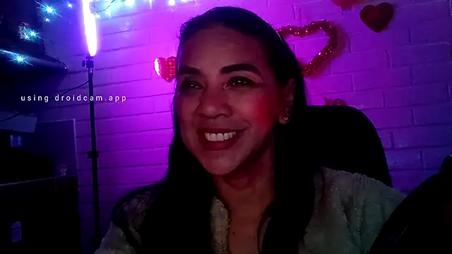 Snapshot of MiiaVelasquez chatting on 02-13-26, 04:45 MiiaVelasquez online show from 02-13-26, 04:45