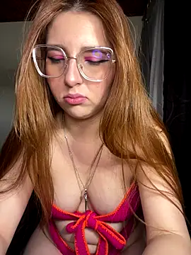 CoraVibes online show from 11-28-25, 12:05