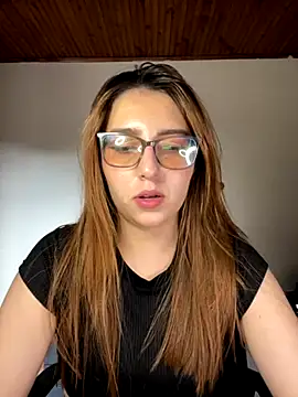 CoraVibes online show from 09-24-25, 07:53