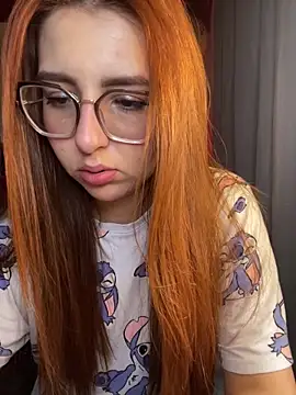 CoraVibes online show from 02-13-26, 03:23