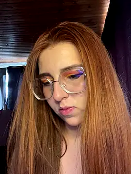 CoraVibes online show from 10-31-25, 12:24