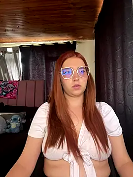 CoraVibes online show from 10-27-25, 07:48