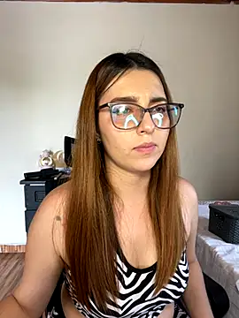 CoraVibes online show from 09-22-25, 07:42