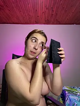 CoraVibes online show from 11-09-25, 11:58