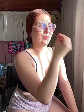 CoraVibes online show from 02-27-26, 12:27