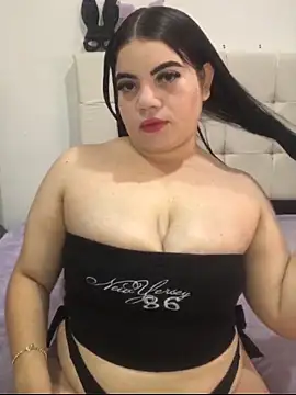 Snapshot of Kuromy_x chatting on 04-12-26, 01:47 Kuromy x online show from 04-12-26, 01:47