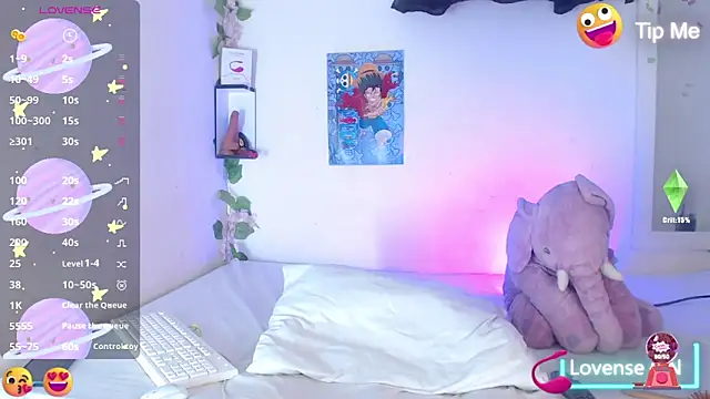 Snapshot of AliceMichelle_ chatting on 11-09-25, 03:49 AliceMichelle online show from 11-09-25, 03:49