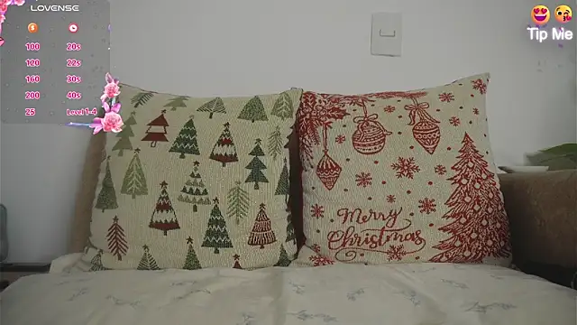 Roxybeautyy online show from 03-08-26, 09:34