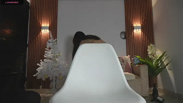 Roxybeautyy online show from 12-01-25, 10:10