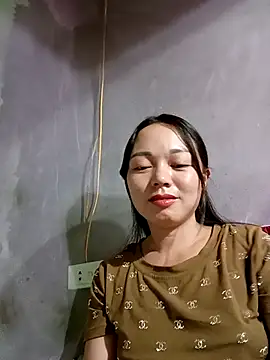 Snapshot of Sophia-pusy chatting on 10-18-25, 10:23 Sophia-pusy online show from 10-18-25, 10:23