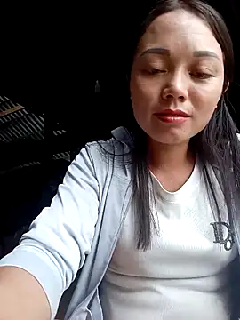 Snapshot of Sophia-pusy chatting on 10-15-25, 09:28 Sophia-pusy online show from 10-15-25, 09:28