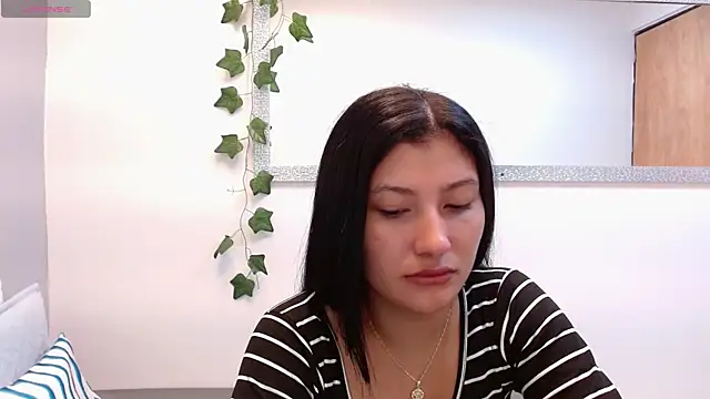 Snapshot of louis_k chatting on 06-09-26, 11:33 louis k online show from 06-09-26, 11:33