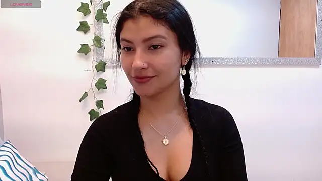Snapshot of louis_k chatting on 05-28-26, 11:27 louis k online show from 05-28-26, 11:27