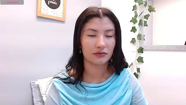 Snapshot of louis_k chatting on 06-21-26, 11:16 louis k online show from 06-21-26, 11:16